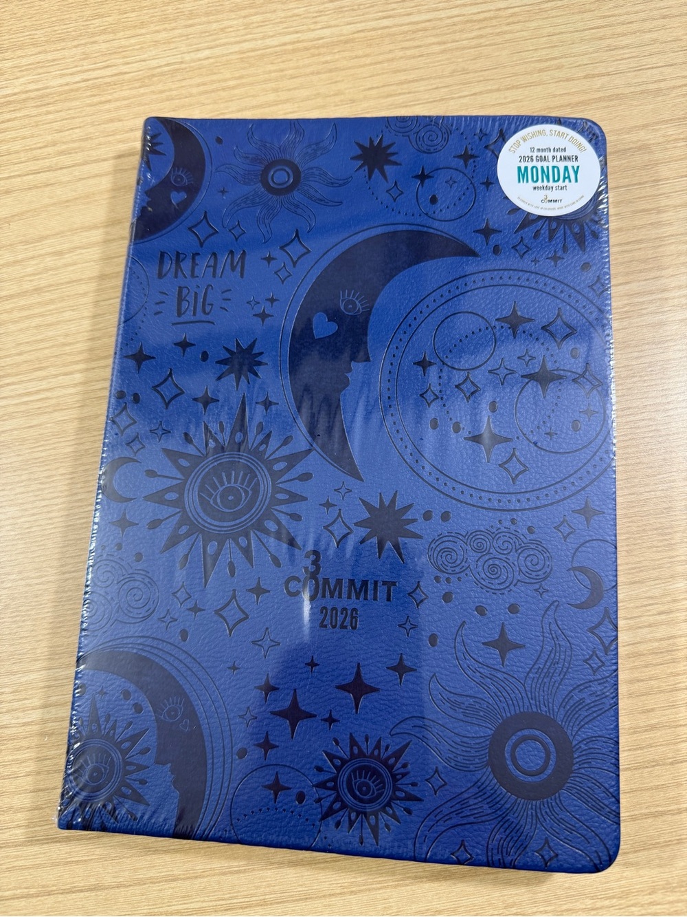 Commit 30 unopened new dated 2026 planner in blue. 7”x10” deluxe size.